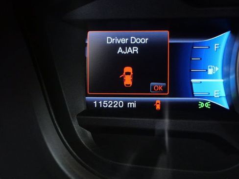 Used 2014 Ford Explorer XLT w/ Equipment Group 201A FWD image 22