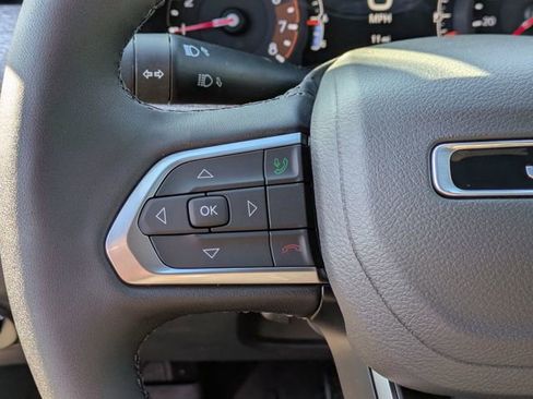 New 2026 Jeep Compass Latitude AWD/4WD image 17