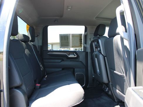 Used 2025 Chevrolet Silverado 2500 LT w/ Convenience Package AWD/4WD image 35