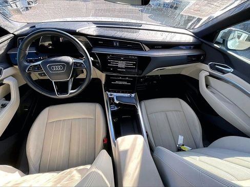 Certified 2024 Audi Q8 e-tron Premium Plus image 3