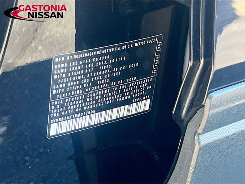 Used 2024 Volkswagen Tiguan S image 41