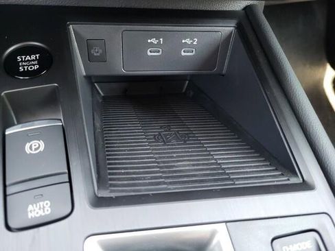 New 2025 Nissan Kicks SV w/ SV Premium Package image 21