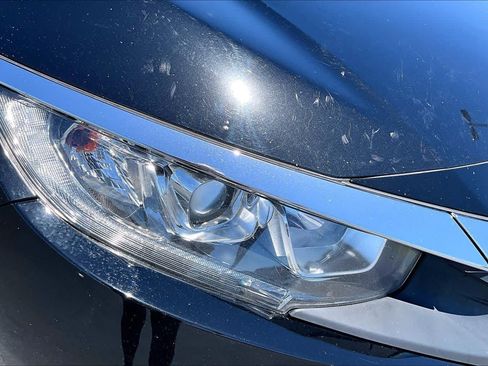 Used 2018 Honda Civic EX-L image 27