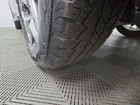 Used 2024 GMC Sierra 1500 SLT w/ SLT Premium Plus Package image 48