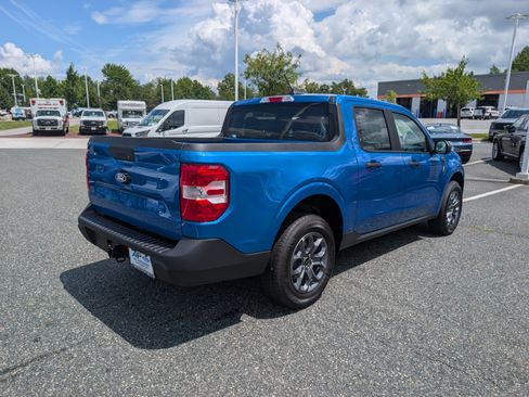 New 2026 Ford Maverick XLT w/ Equipment Group 301A AWD/4WD image 2