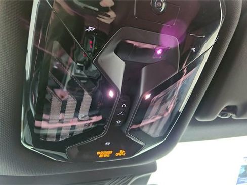 Used 2025 BMW 540i xDrive image 54