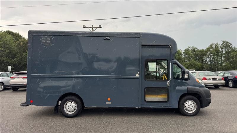 Used 2022 RAM ProMaster 3500 w/ Fleet Safety Group FWD image 3