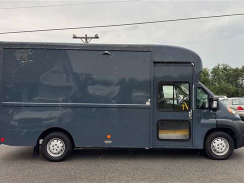 Used 2022 RAM ProMaster 3500 w/ Fleet Safety Group FWD image 3