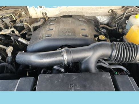 Used 2017 Ford Expedition EL Limited image 2