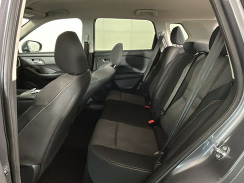 Used 2025 Nissan Rogue SV FWD image 29