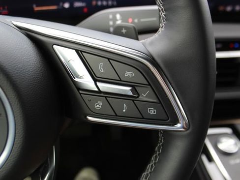 Used 2025 Buick Enclave Avenir w/ Trailering Package, 5000 lbs. FWD image 15