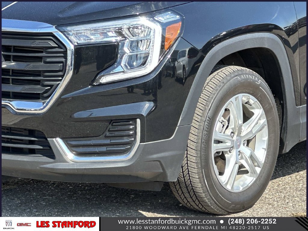 Used 2023 GMC Terrain SLE AWD/4WD image 9