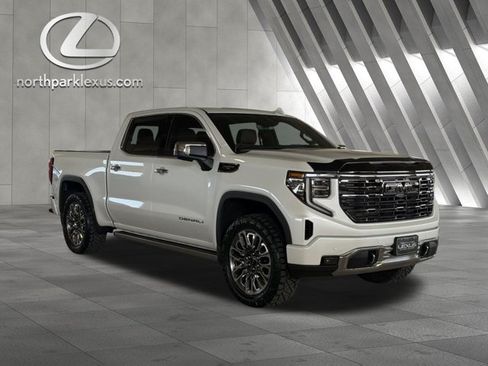 Used 2025 GMC Sierra 1500 Denali Ultimate AWD/4WD image 5