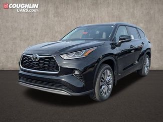 New 2026 Toyota Highlander Platinum video 3