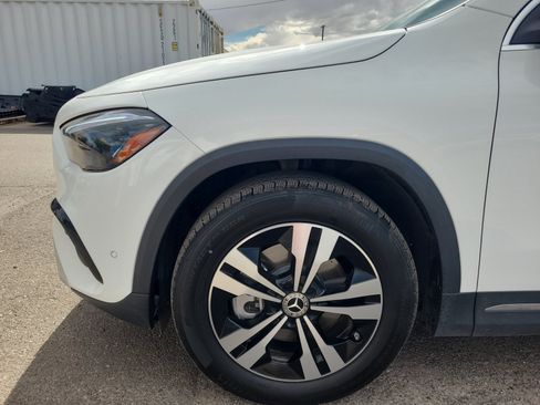 Used 2025 Mercedes-Benz GLA 250 4MATIC image 10