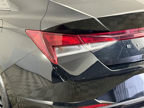 Used 2021 Hyundai Elantra SEL w/ Convenience Package FWD image 36