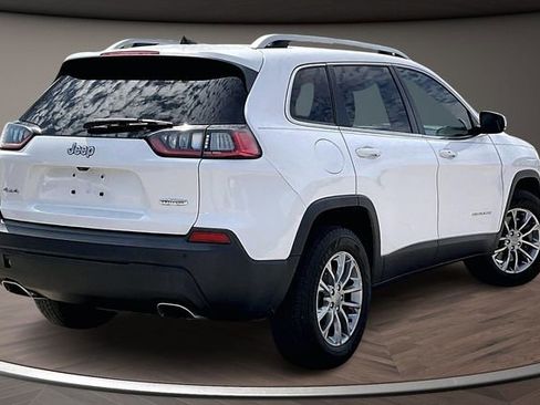 Used 2019 Jeep Cherokee Latitude Plus image 2