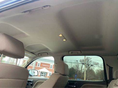 Used 2017 GMC Sierra 1500 SLE image 24