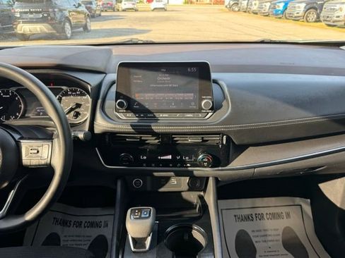 Used 2021 Nissan Rogue SV image 20