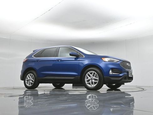 Used 2024 Ford Edge SEL w/ Convenience Package AWD/4WD image 4