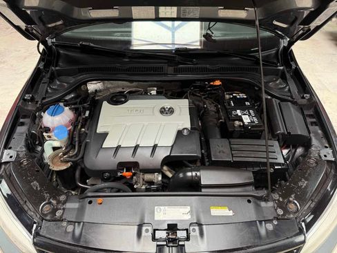 Used 2013 Volkswagen Jetta TDI FWD image 30