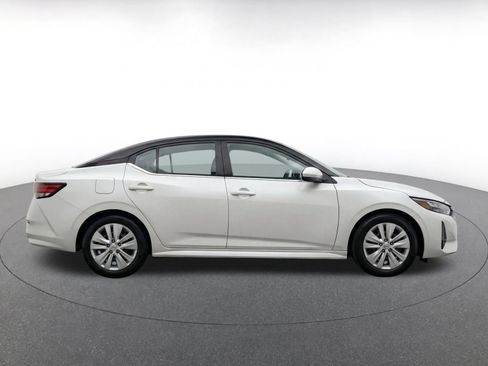 Used 2025 Nissan Sentra S FWD image 10