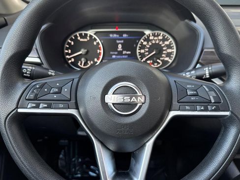 Used 2024 Nissan Altima 2.5 SV FWD image 14