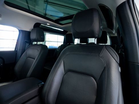 Used 2024 Land Rover Defender 90 S AWD/4WD image 33