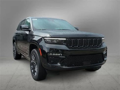 New 2025 Jeep Grand Cherokee Summit w/ Obsidian Package image 2