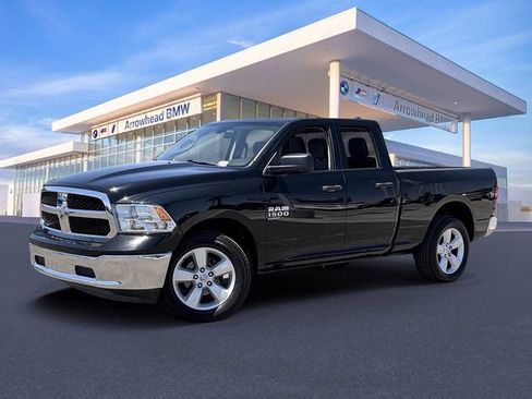 Used 2024 RAM 1500 Classic SLT AWD/4WD image 34