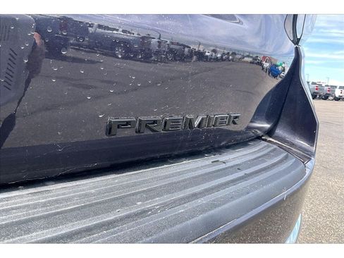 Used 2024 Chevrolet Suburban Premier w/ Max Trailering Package AWD/4WD image 9