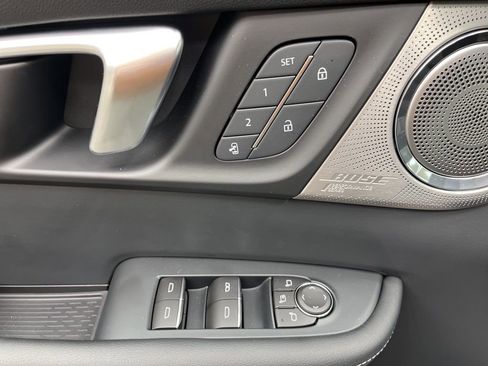 New 2026 Buick Enclave Avenir w/ Super Cruise Package FWD image 8