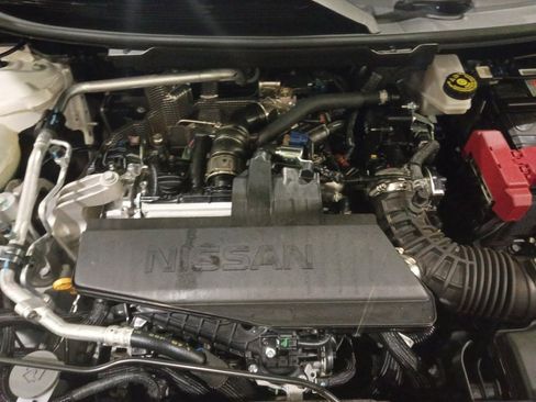 Used 2026 Nissan Rogue SV AWD/4WD image 16