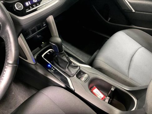 Certified 2024 Toyota Corolla Cross LE image 20