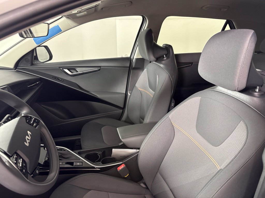 New 2026 Kia Niro LX FWD image 24