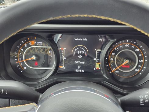 Used 2024 Jeep Wrangler Unlimited Sahara w/ Technology Group AWD/4WD image 22