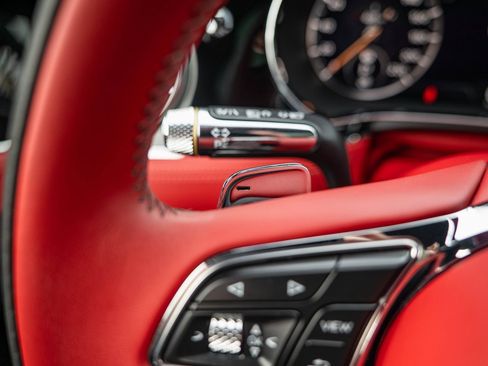 Used 2022 Bentley Continental GT image 27