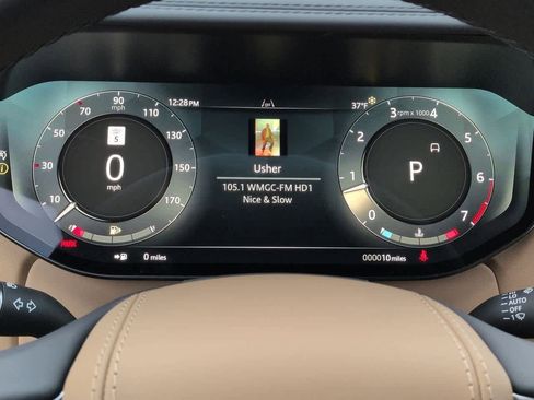 New 2026 Land Rover Range Rover Long Wheelbase SE image 30