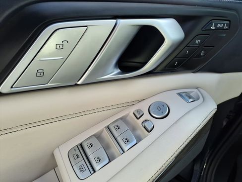 Used 2019 BMW X7 xDrive50i w/ Premium Package image 24