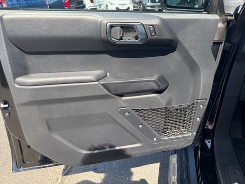 Used 2025 Ford Bronco Outer Banks AWD/4WD image 11