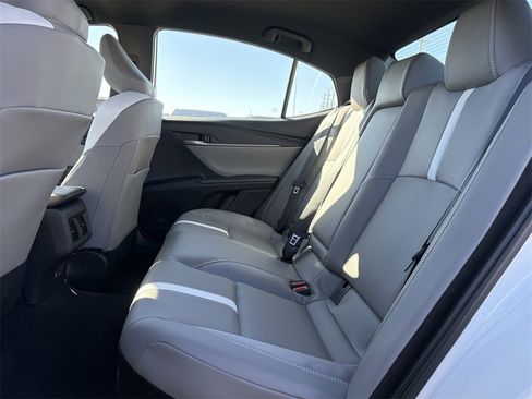 Certified 2026 Toyota Camry SE image 28