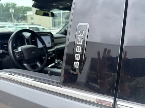 Used 2024 Ford F150 Lariat w/ FX4 Off-Road Package AWD/4WD image 12