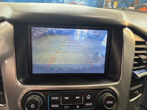 Used 2018 Chevrolet Suburban LS AWD/4WD image 19