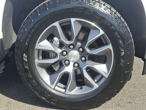 Certified 2023 Chevrolet Silverado 1500 LT AWD/4WD image 27