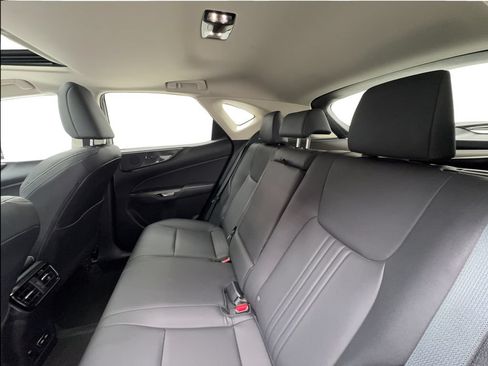 Used 2025 Lexus NX 250 FWD w/ Premium Package image 25