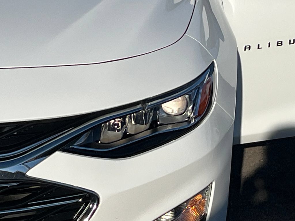 Used 2024 Chevrolet Malibu LT FWD image 35
