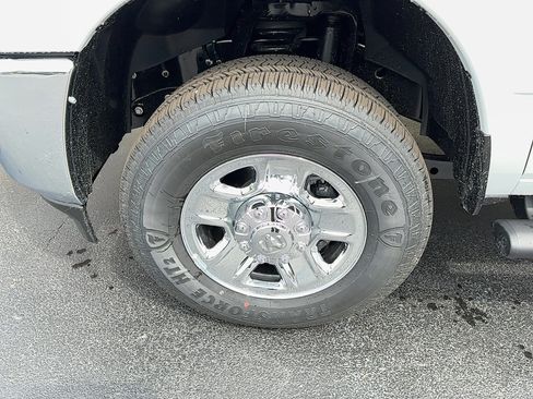 New 2026 RAM 2500 Tradesman AWD/4WD image 3