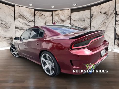 Used 2019 Dodge Charger R/T w/ Driver Confidence Group RWD image 10