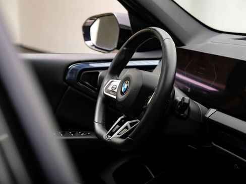 Used 2025 BMW X3 xDrive30i AWD/4WD image 18