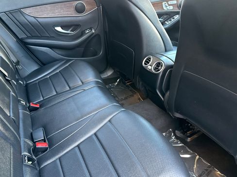 Used 2022 Mercedes-Benz GLC 300 4MATIC image 18